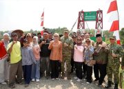 Wakil Gubernur Lampung, Jihan Nurlela saat menghadiri peresmian pembangunan jembatan dan sumber air bersih yang dilakukan secara virtual oleh Presiden Republik Indonesia Prabowo Subianto dari Istana Merdeka, Jakarta || Foto: Pemerintah Provinsi Lampung