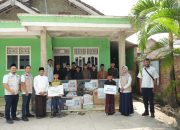 YBM PLN Salurkan Bantuan Pendidikan bagi 13 Santri Terdampak Kebakaran di Pringsewu