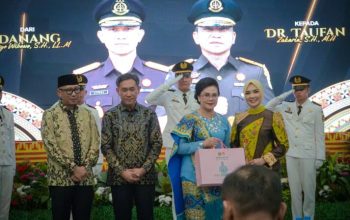 Gubernur Rahmat Mirzani Djausal menggelar acara Pisah Sambut Kepala Kejaksaan Tinggi (Kajati) Lampung dari Danang Suryo Wibowo kepada Taufan Zakaria, yang berlangsung hangat dan penuh kekeluargaan di Mahan Agung || Foto: Pemerintah Provinsi Lampung