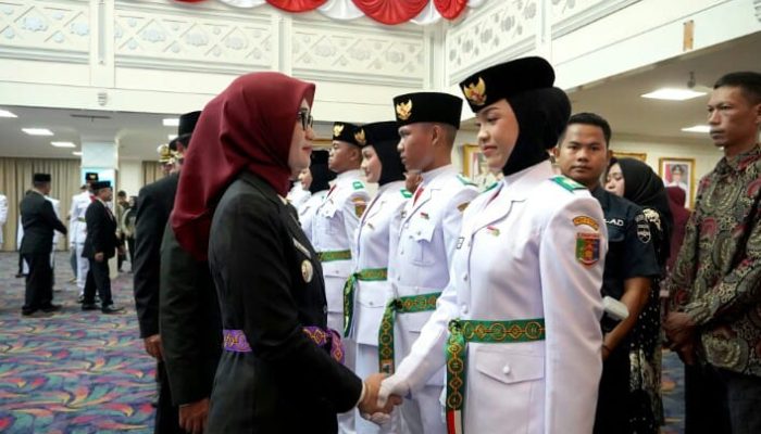 Pengukuhan Paskibraka Lampung 2026, Wagub Jihan Tekankan Pentingnya Integritas dan Kebersamaan