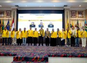 Pengukuhan kepengurusan baru ILUNI UI Wilayah Lampung dibawah nakhoda Anang Risgiyanto, yang dilantik secara langsung oleh Ketua Umum ILUNI UI, Pramudya Azhar, di Balai Keratun Lantai 3, Komplek Kantor Gubernur Lampung || Foto: Pemerintah Provinsi Lampung