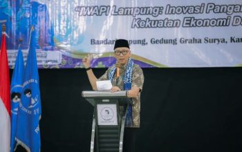 Gubernur Lampung Rahmat Mirzani Djausal saat membuka Rapat Kerja Daerah (Rakerda) IV DPD IWAPI Provinsi Lampung Tahun 2026 di Gedung Graha Surya, Bandar Lampung || Foto: Pemerintah Provinsi Lampung