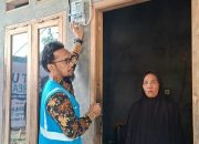 Program Light Up the Dream YBM PLN UP3 Tanjung Karang kembali menghadirkan manfaat bagi masyarakat. Ibu Painem dan keluarga di Desa Sabah Balau, Lampung Selatan || Foto: PLN UP3 Tanjung Karang