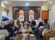 Wagub Lampung, Jihan Nurlela menerima audiensi Pimpinan Redaksi Majalah Srikandi Lampung di Ruang Kerja Wakil Gubernur Lampung || Foto: Pemerintah Provinsi Lampung