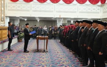 Sekdaprov Marindo Lantik Pejabat Administrator dan Pengawas, Gubernur Minta Kinerja Makin Berdampak