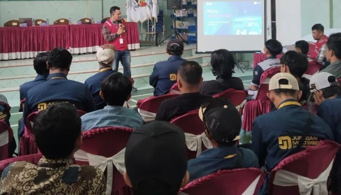 Tingkatkan Keselamatan Kerja, PLN UP3 Pringsewu Gelar Edukasi Bahaya Listrik dan K3