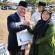 Kado Hari Santri, Eva Dwiana Kucurkan Beasiswa Pesantren dan Bantuan Operasional